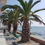 D&b 1 Παραλία