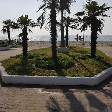 Διαμέρισμα D&b 1 *