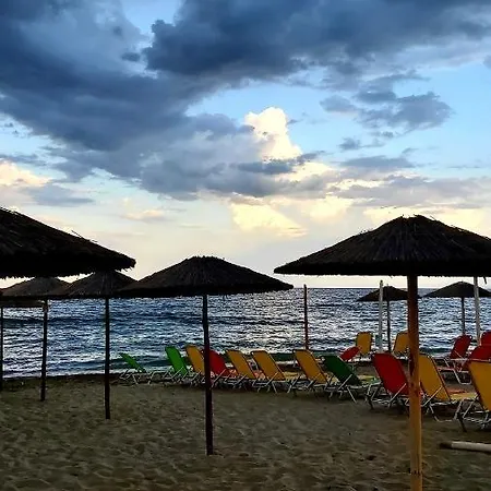 アパート D&b 1 Paralía